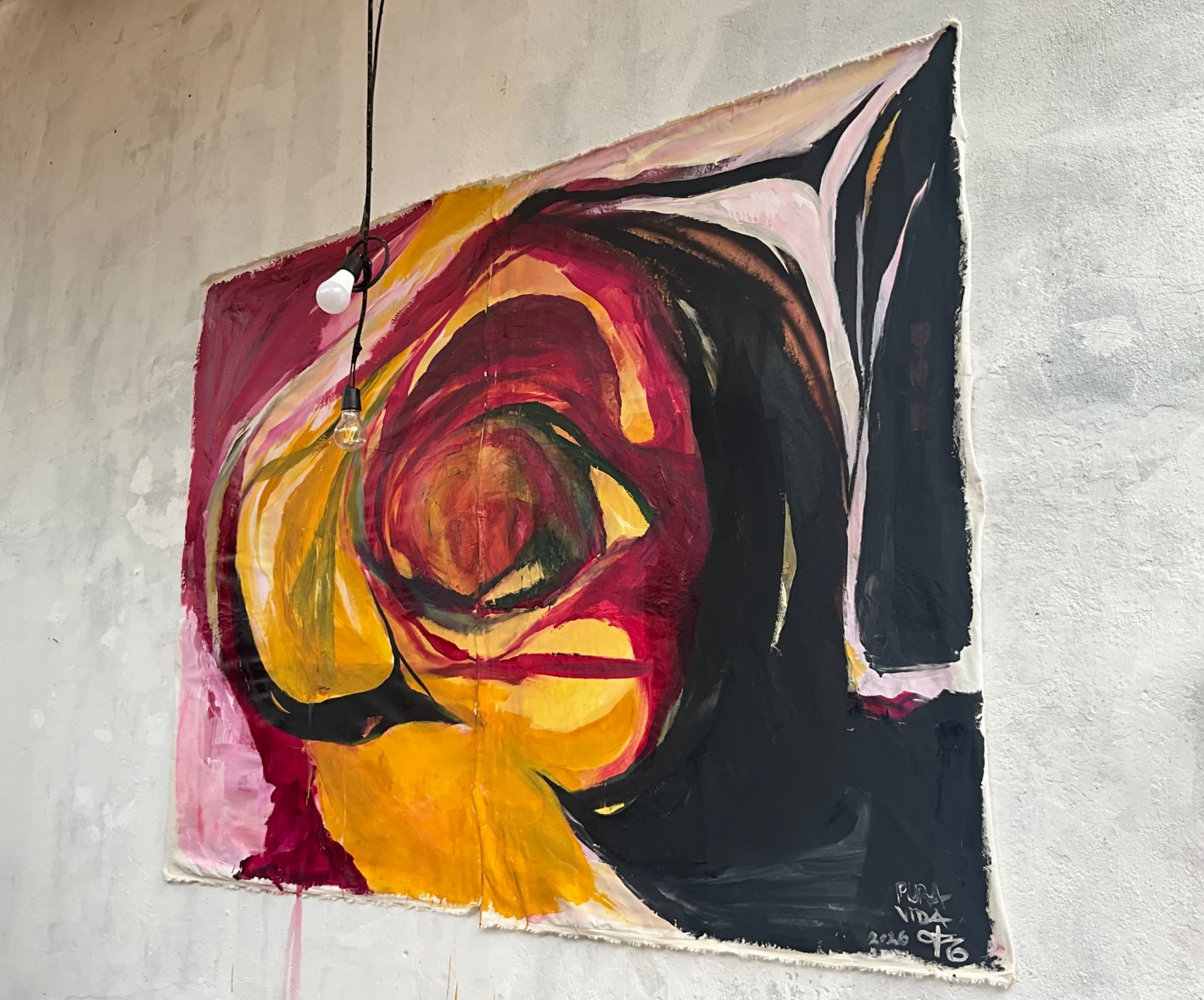 Performance at Galeria 195, Itacaré